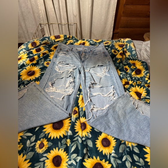 American Eagle Outfitters wide legged ripped jeans - Picture 1 of 5